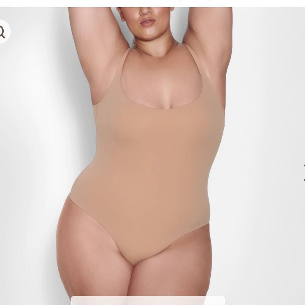- NEW Skims fits everybody square neck bodysuite